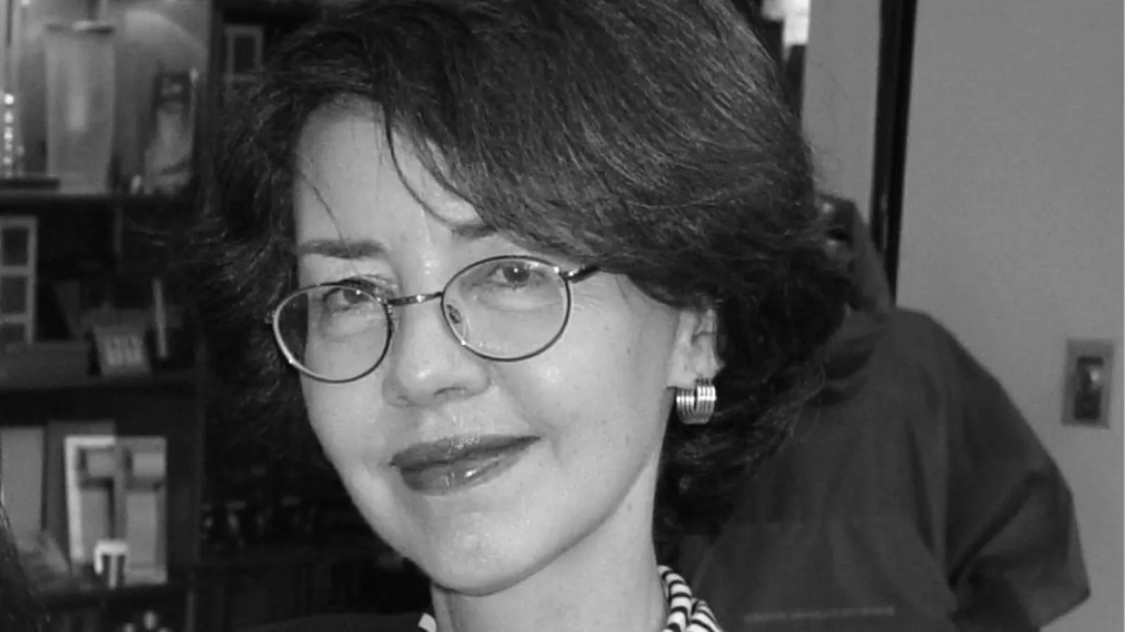 A headshot of Professor Da Costa Meyer.